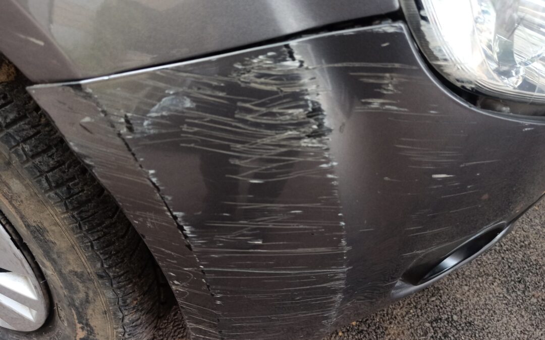 Riparazione paraurti auto a Torino: guida completa